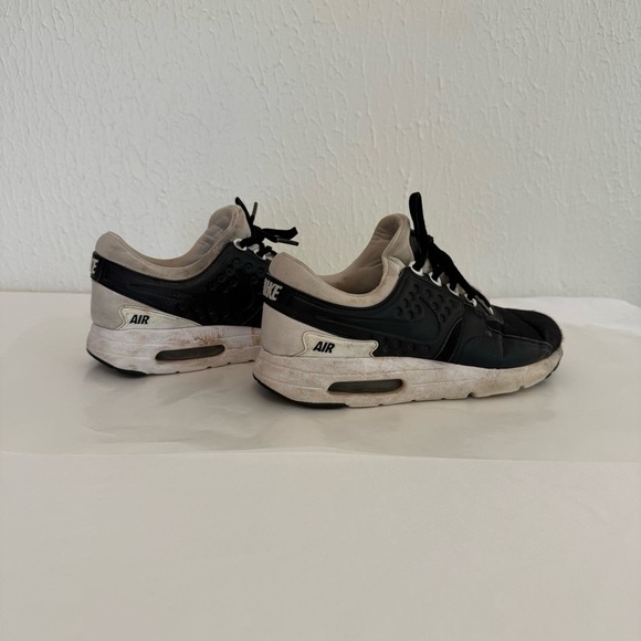 Nike Air Max Zero Black and White Sneakers with Modern Air Max Design - Picture 6 of 7